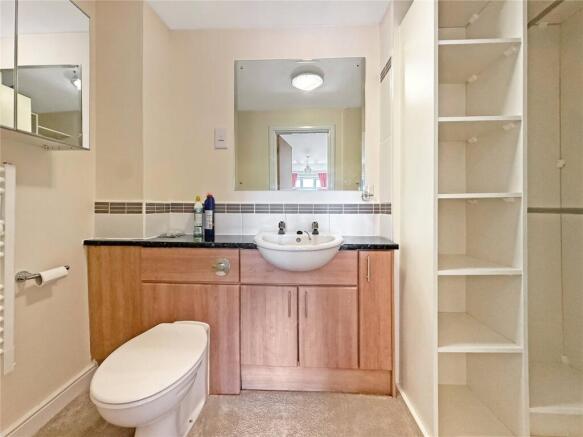 2 bed Flat for sale Image 10