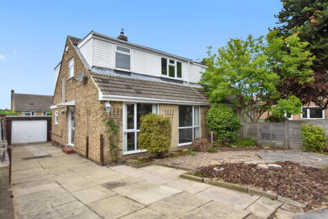 Castle View, SANDAL, Wakefield WF2 7HZ
