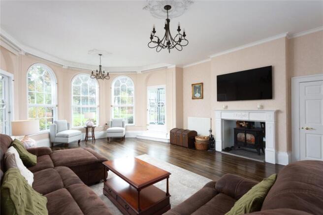 7 bed Detached for sale Image 7