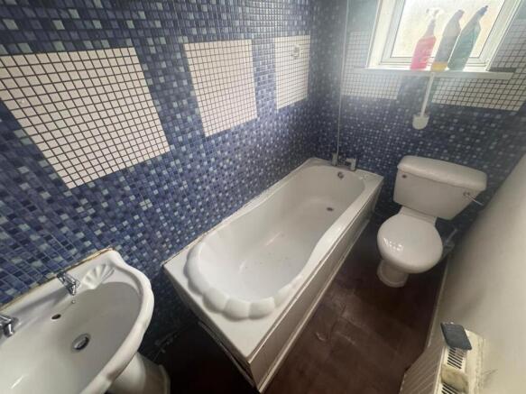 1 bed Terraced to rent Image 4
