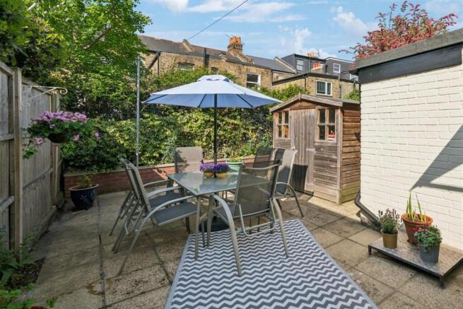 Eastbury Grove, London, W4 photo 4