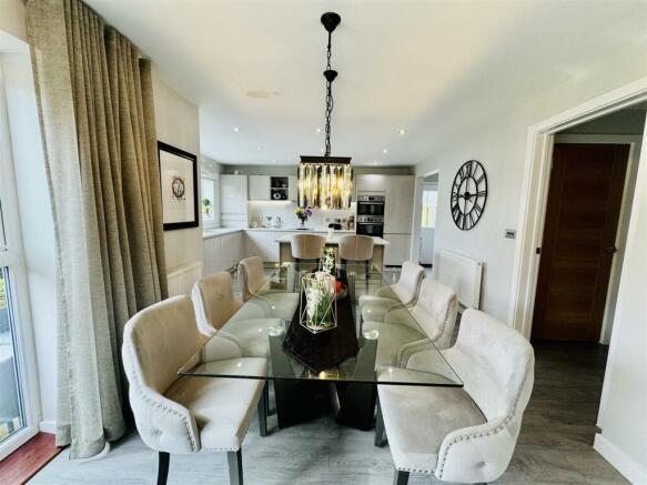 Kitchen Diner Living Area