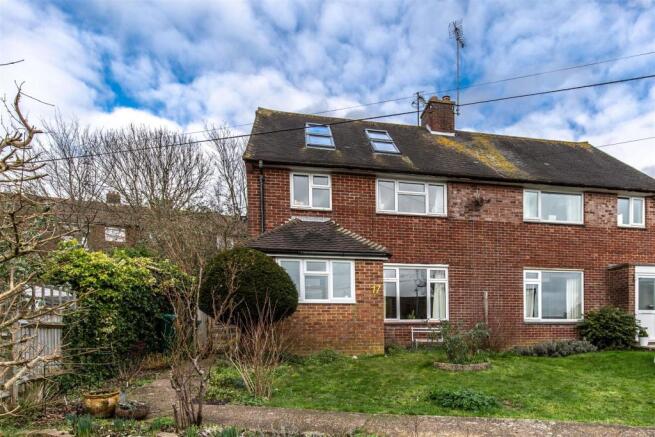 17 Hereward Way33.jpg
