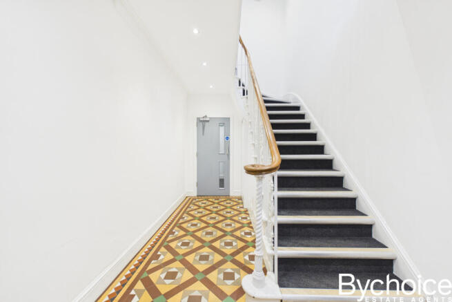 CAM05454G0-PR0148-STILL030