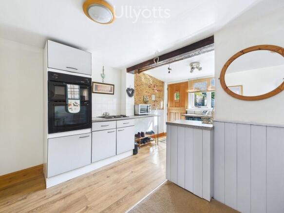 2 bed Terraced for sale Image 5