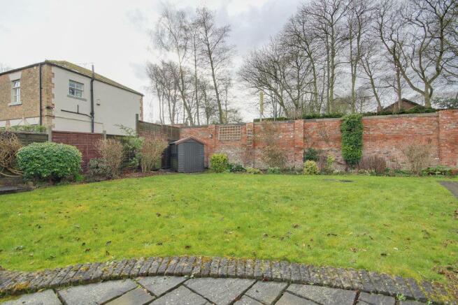 Enclosed garden
