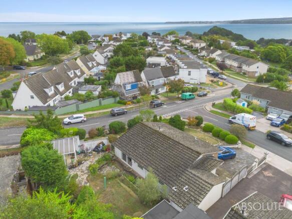 4-bed detached on Purbeck Avenue, Torquay, TQ2, £350,000