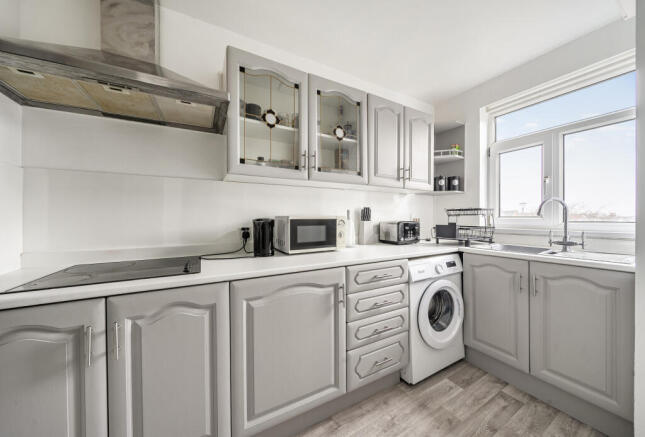 1409456-11-698b0c...