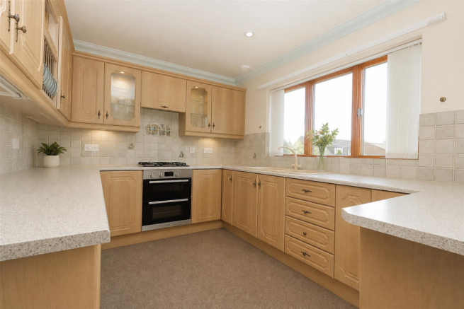 2 bed House for sale Image 8