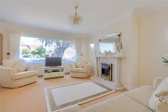 3 bed Bungalow for sale Image 5
