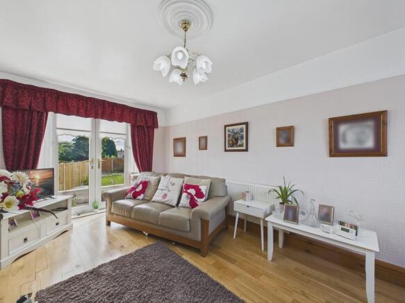 3 bed Town House for sale Image 7