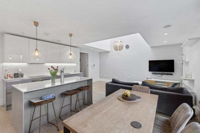 105428 Apartment ...