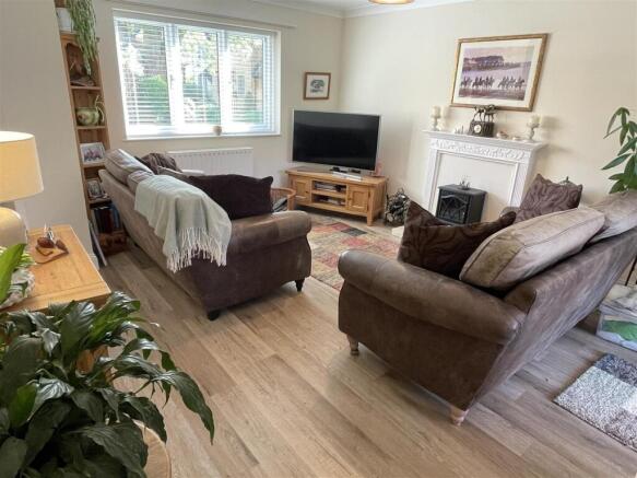 Living Room.JPG