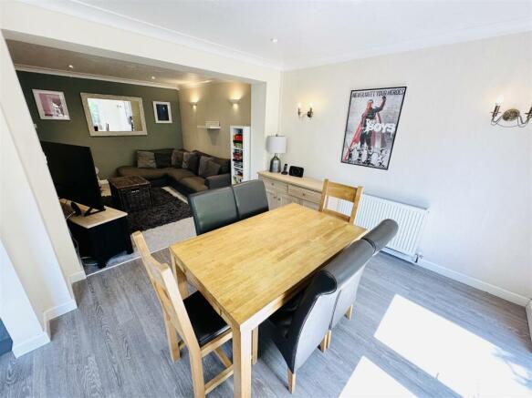 Diner / Living Space