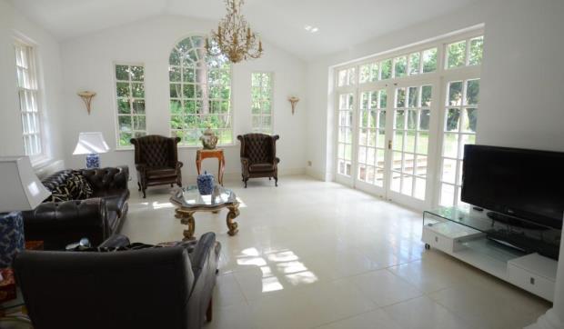 Breakfast Room