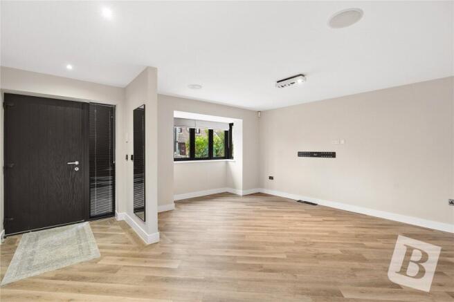 Peartree Lane, Doddinghurst, Brentwood, Essex, CM15 photo 4