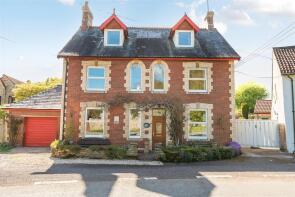 Goblin Hollow, Wadeford Hill, Wadeford, Chard TA20 3AU