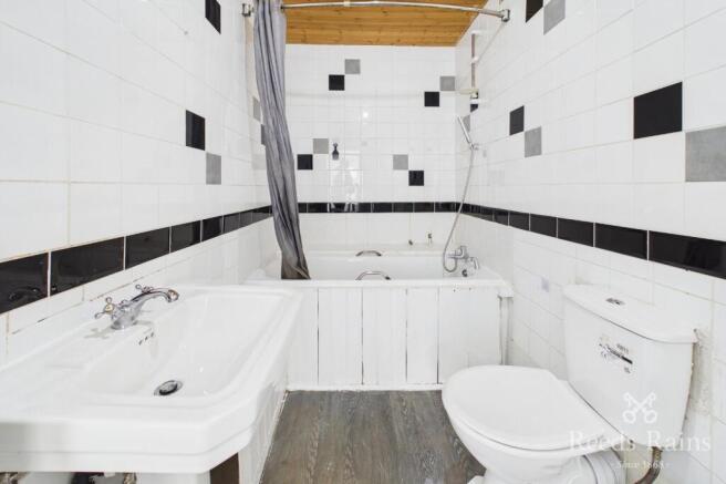 3 bed End of Terrace to rent Image 4