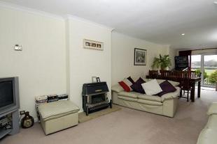Sitting/Dining Room