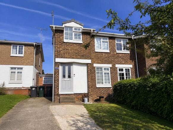 3 bed Semi-Detached for sale in aston