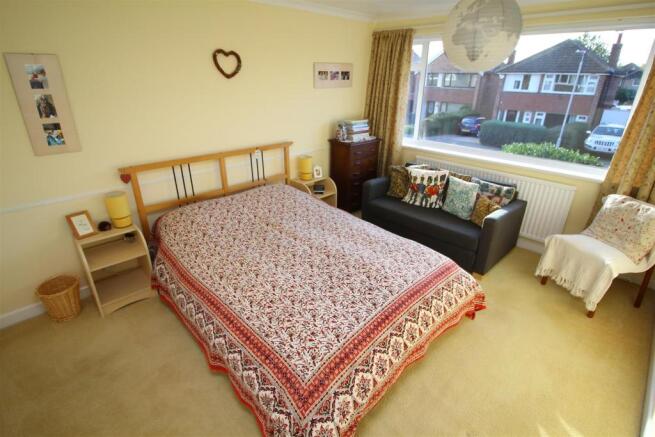 31 Bed 1.JPG
