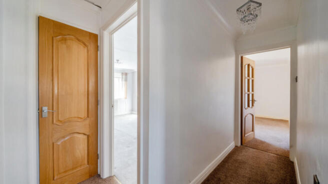 2 bed Flat for sale Image 11