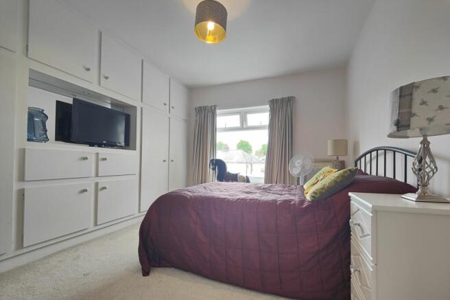 4 Bedrooms