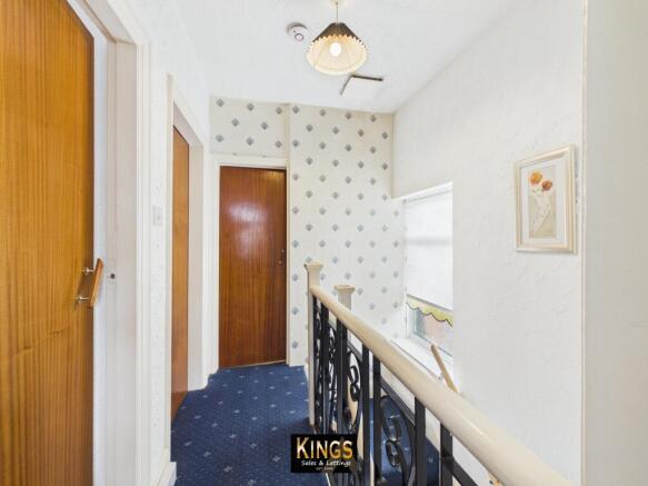 3 bed Semi-Detached for sale Image 6
