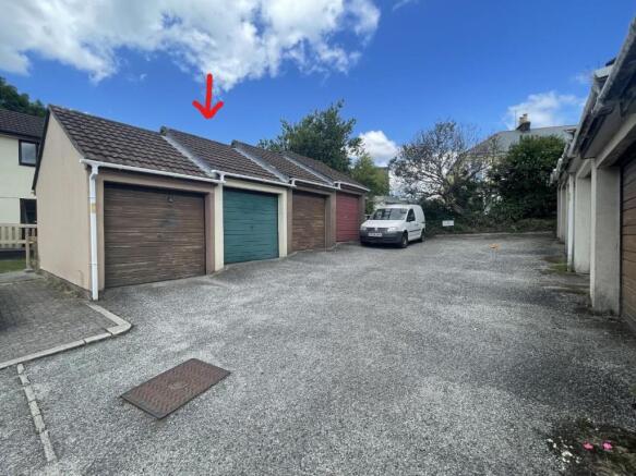 Garage ...jpg