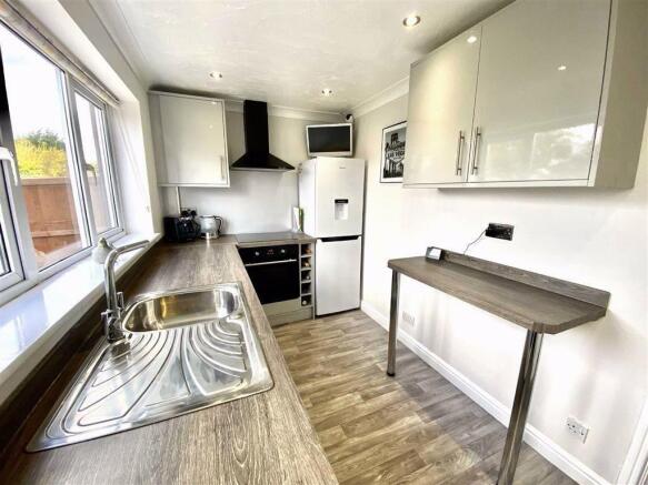 Shoesmith close 2.jpeg