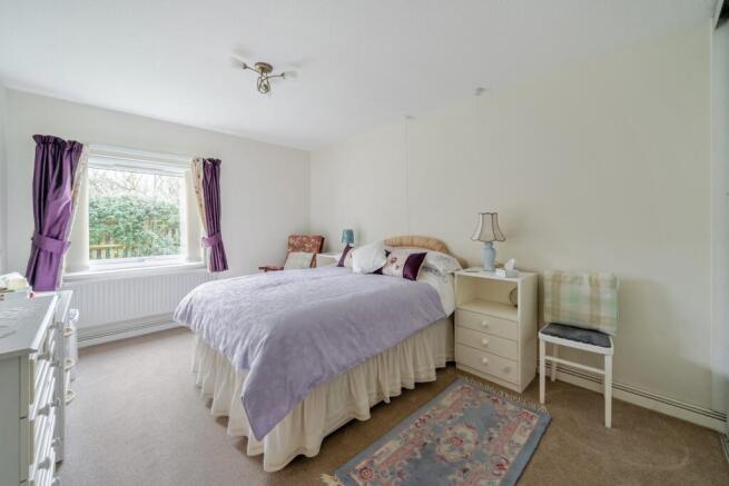 Portland Drive, Willen, Milton Keynes, MK15 photo 4