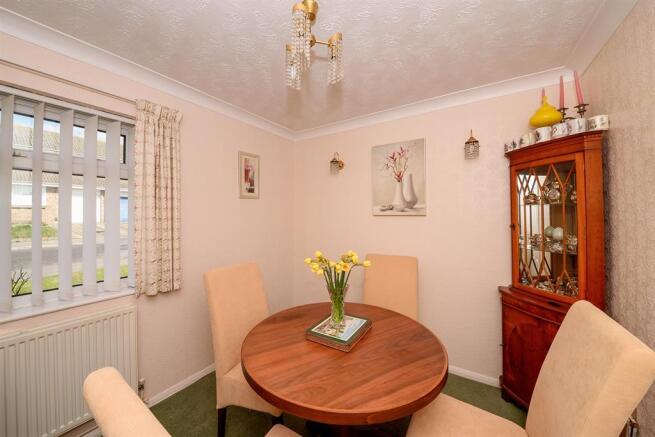 Dining Room/Bedroom 3