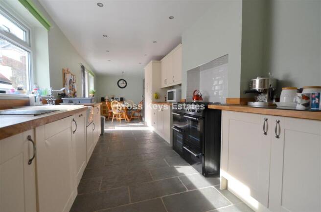 Kitchen/Breakfast Room