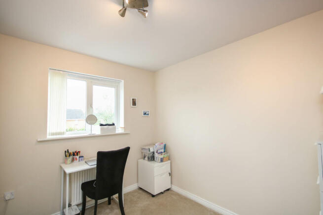 Bedroom 2.JPG