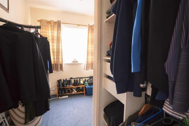 3 bed Semi-Detached for sale Image 12