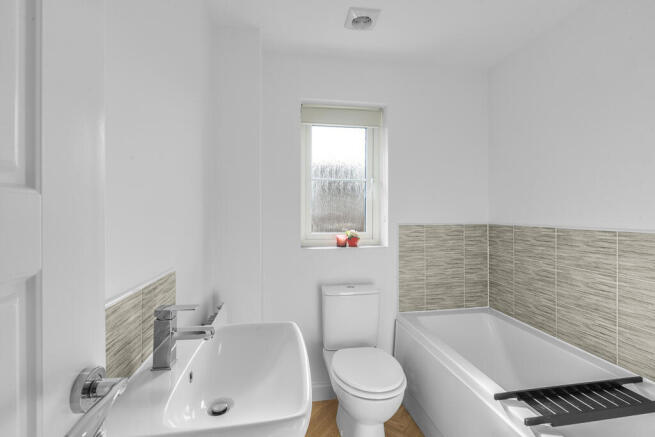 4 bed Detached for sale Image 12