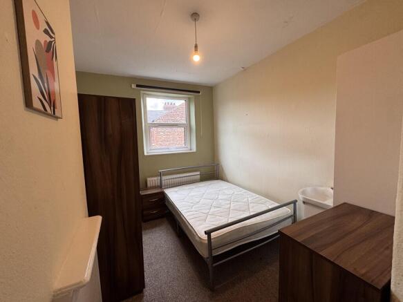 1 bed House Share to rent Image 8