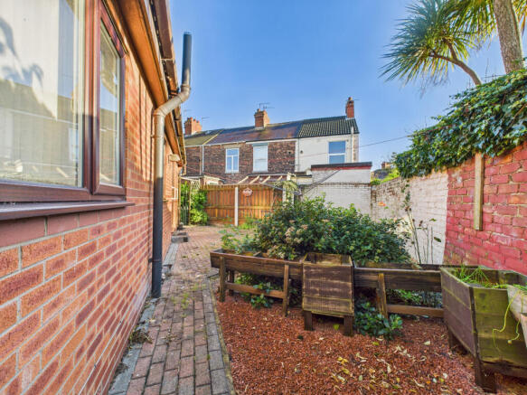 2 bed Bungalow for sale Image 8