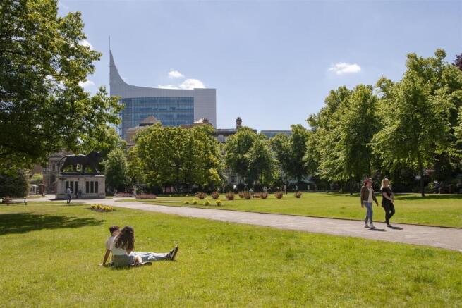 Forbury Gardens (1).jpg