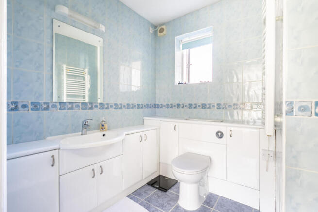 4 bed Semi-Detached for sale Image 10