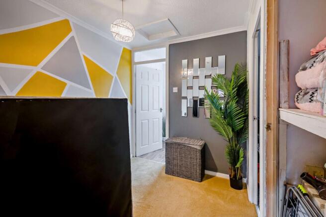 3 bed Terraced for sale Image 12