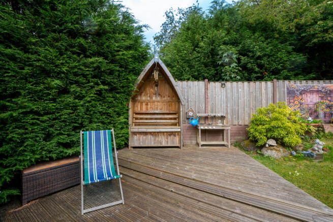 Hollyshaw Lane, Leeds, LS15 7BA photo 4