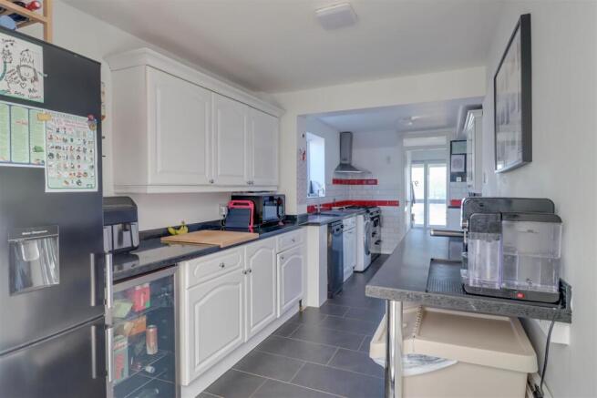 97 ALDERNEY GARDENS-7.jpg