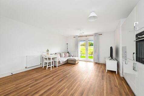 5/2 Byrne Crescent, Balerno, Edinburgh, EH14 5FF