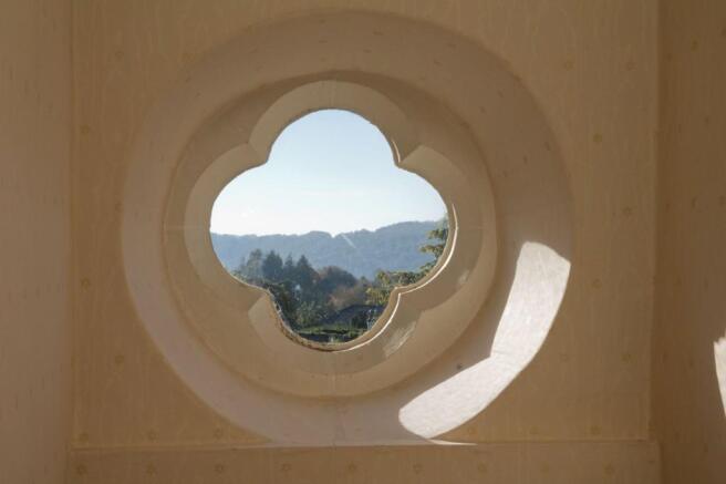 Feature Window fr...
