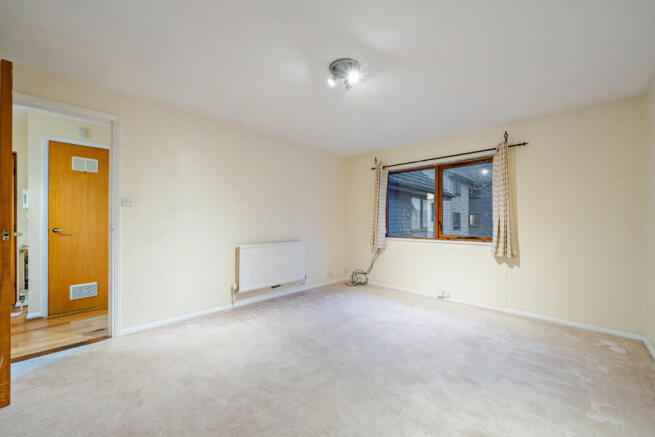 1403496-5-6977a12...