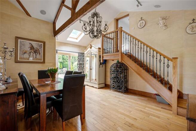 4 bed Detached for sale Image 6