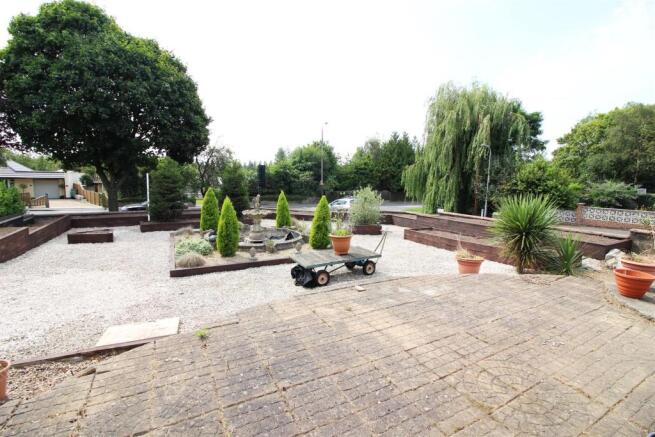 front garden.JPG