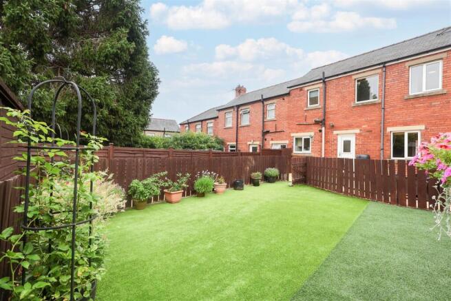 3 bed Terraced for sale Image 4