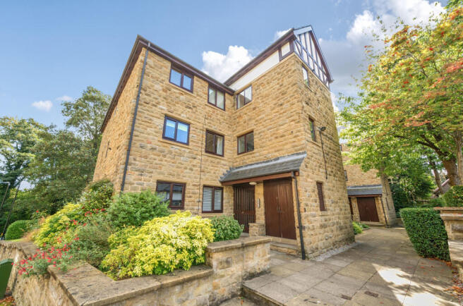 Oakhampton Court, Park Avenue, Roundhay, Leeds, LS8 photo 4